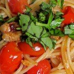 Спагетти с оливками и помидорами в сливочном соусе