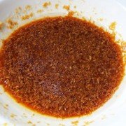 Лосось по-японски с соевым соусом, имбирем и жареным луком шаг 2