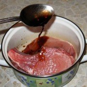 Свиная котлета на кости в маринаде шаг 2