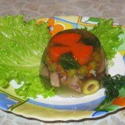 Заливное из языка с овощами шаг 7 Заливное из языка с овощами шаг 7