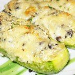 Фаршированные кабачки, запеченные в духовке