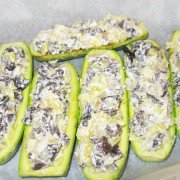 Фаршированные кабачки, запеченные в духовке шаг 8