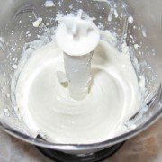 Десерт из творога, мороженого и маскарпоне шаг 2 Десерт из творога, мороженого и маскарпоне шаг 2