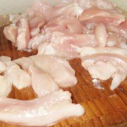 Куриные рулеты в беконе шаг 1