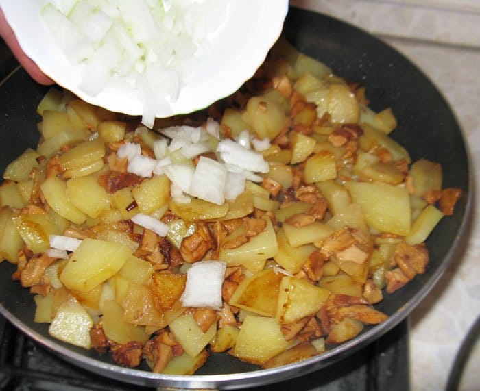 Жареная картошка с лисичками пошаговый рецепт с Жареная картошка с лисичками пошаговый рецепт с