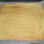 Бисквитный рулет - шаг 6