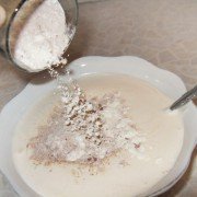 Йогуртовый торт с ананасами - шаг 1