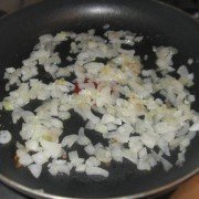 Пирожки из слоеного теста  с бараниной - шаг 1