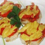 Тапас с луком и перцем