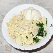 Фаршированные яйца с сельдью - шаг 2