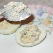 Фаршированные яйца с сельдью - шаг 3