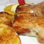 Перепела с запеченными яблоками