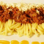 Спагетти с говядиной и овощами