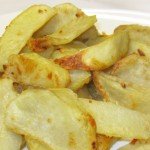 Картофельные дольки с чесноком
