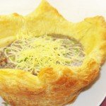 Свинина с грибами в хлебном горшочке