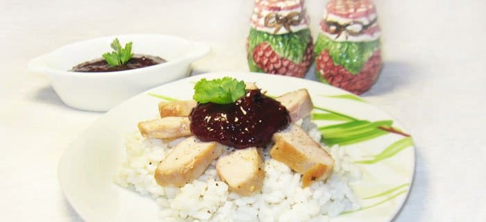 Филе индейки под клюквенным соусом