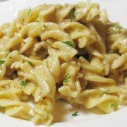 Паста с грецкими орехами и сыром