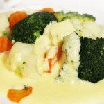 Капуста с морковью под сливочным желтковым соусом