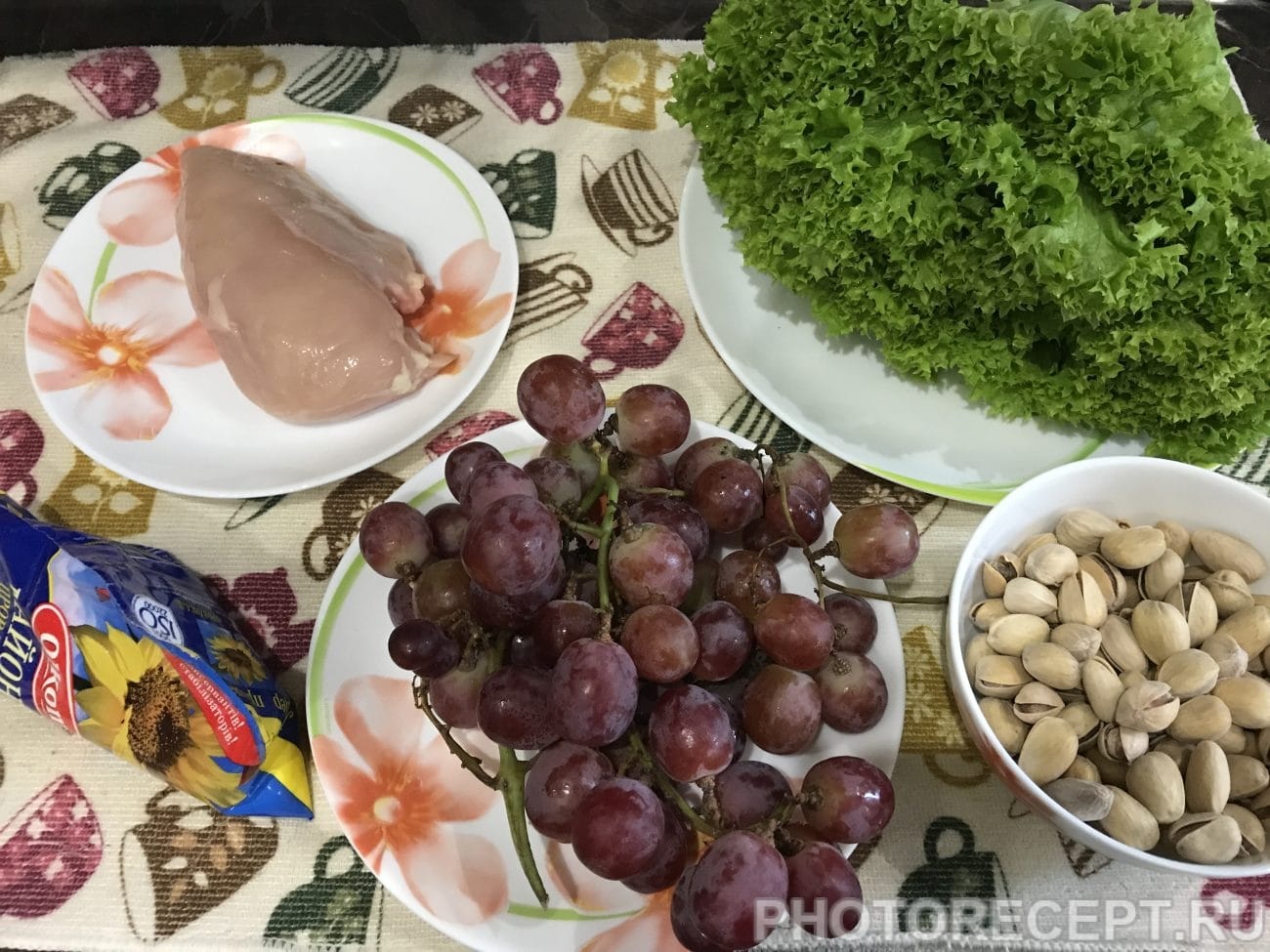 Смотреть Салат из куриной грудки и винограда видео Смотреть Салат из куриной грудки и винограда видео