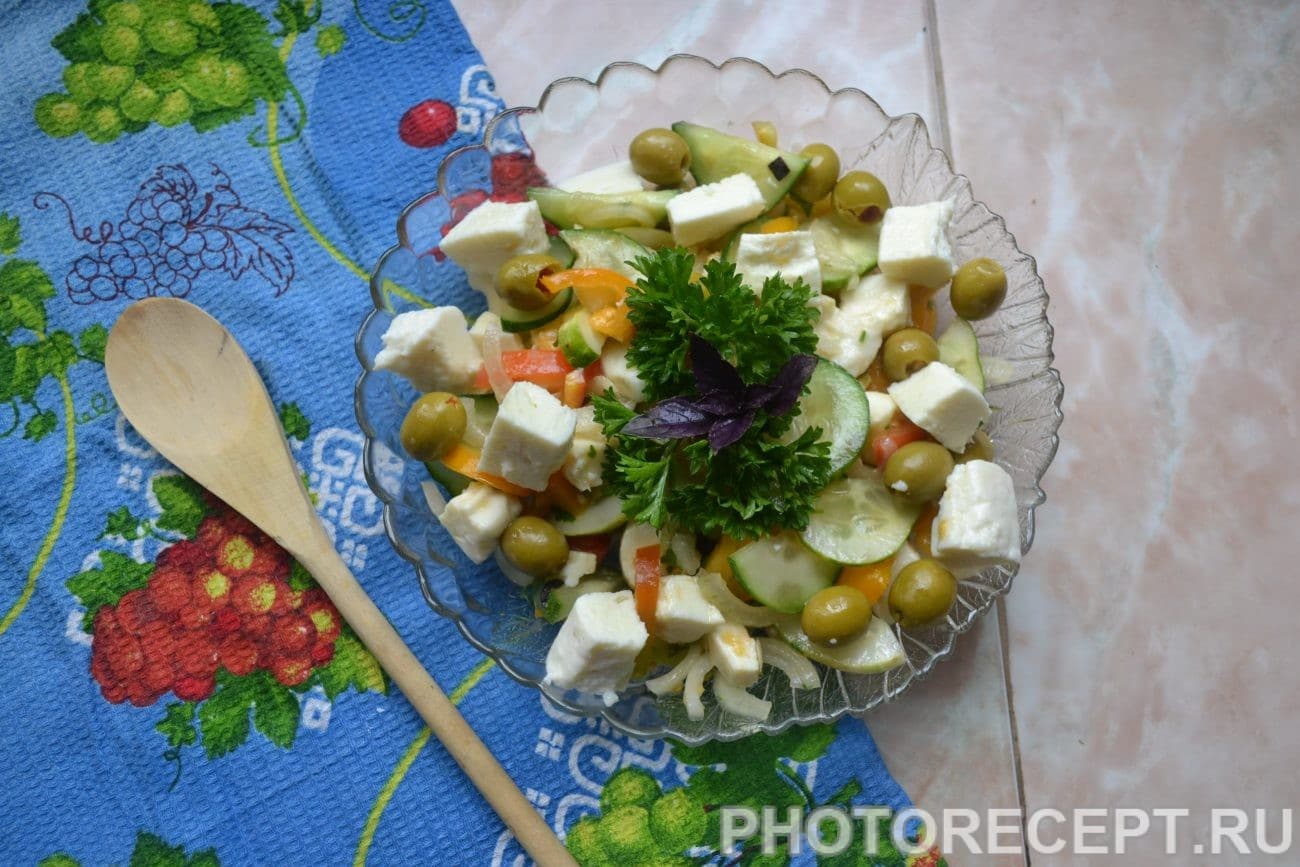 Рецепт греческого салата с брынзой и маслинами Рецепт греческого салата с брынзой и маслинами