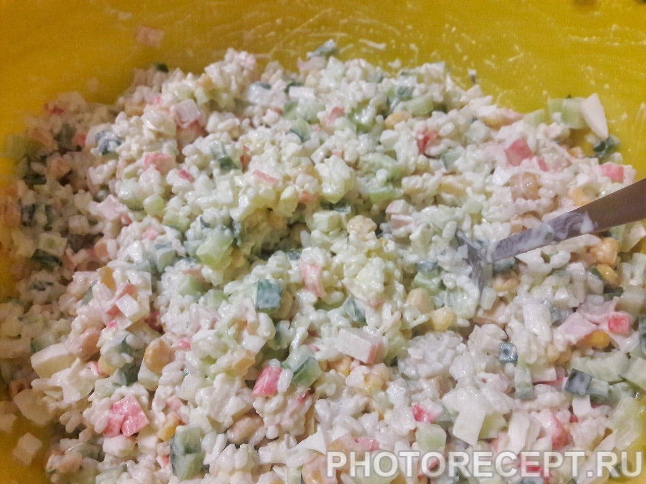 Салат с роллтоном и крабовыми палочками рецепт пошагово Салат с роллтоном и крабовыми палочками рецепт пошагово