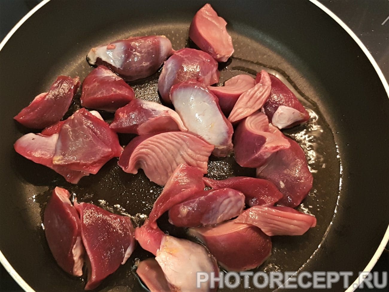 Куриные желудки в сметане: 2 рецепта приготовления Куриные желудки в сметане: 2 рецепта приготовления