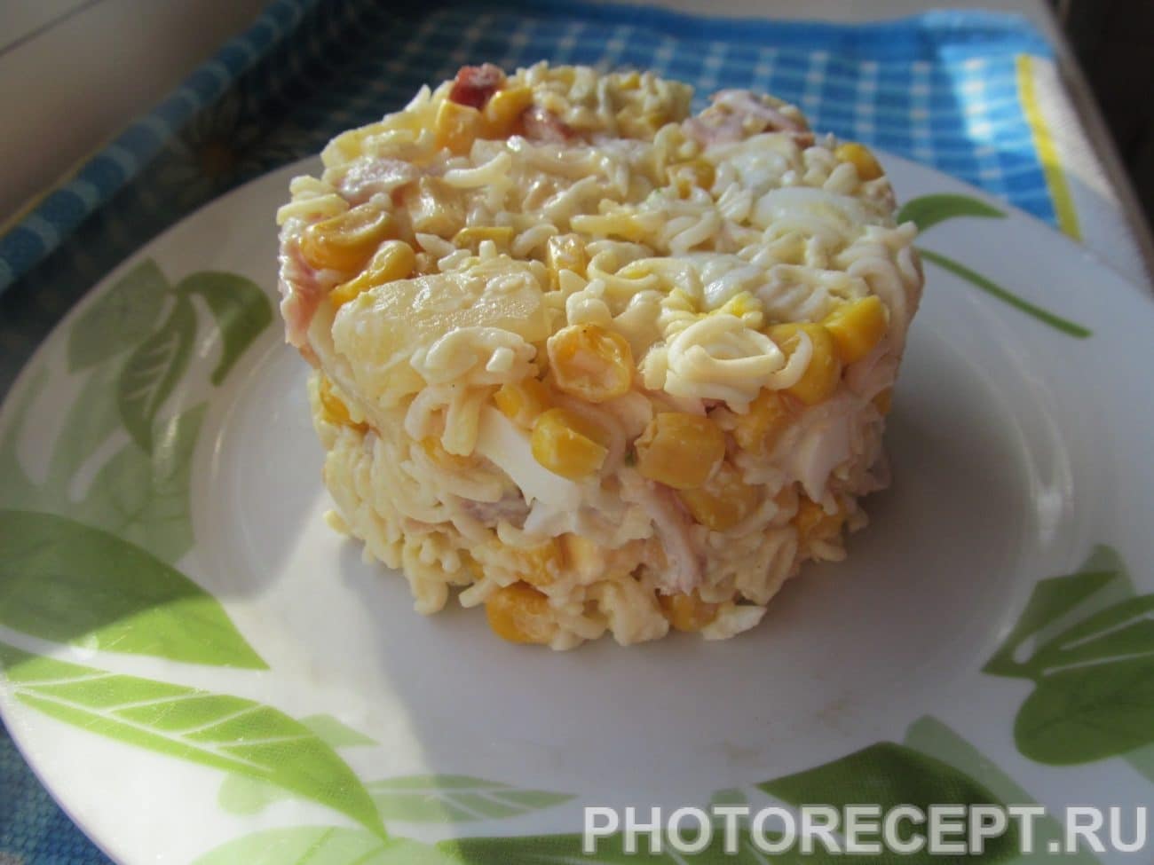 Салат копченый окорочок кукуруза Салат копченый окорочок кукуруза