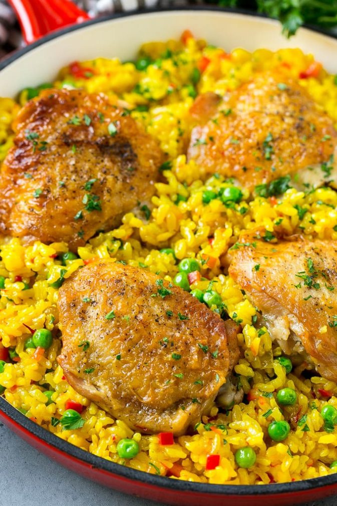 Испанский рис с куриным бедром