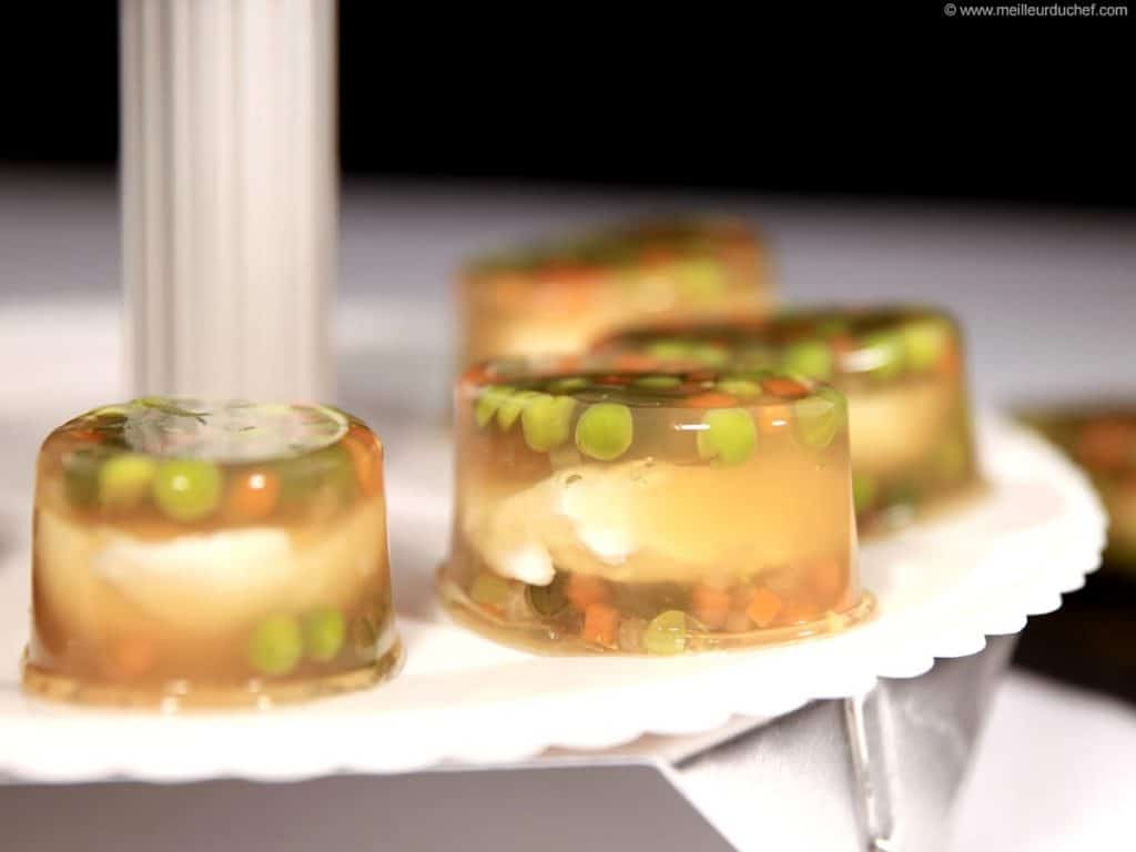 Заливное из рыбы с овощами по-венгерски