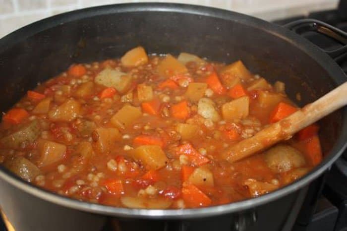 овощное рагу с чечевицей рецепт. ovoshhnoe ragu s kartofelem i chechevicej3. овощное рагу с чечевицей рецепт фото. овощное рагу с чечевицей рецепт-ovoshhnoe ragu s kartofelem i chechevicej3. картинка овощное рагу с чечевицей рецепт. картинка ovoshhnoe ragu s kartofelem i chechevicej3. Предварительно очищенную треску, солим и ставим запекать при температуре 180 градусов на 8 – 10 минут.