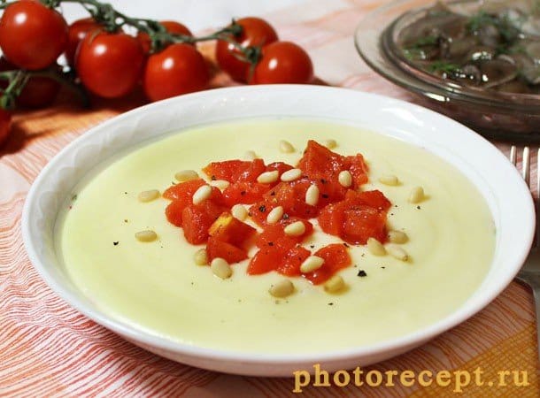 http://www.photorecept.ru/wp-content/uploads/2013/01/italyanskoe-kartofelnoe-pyure-s-syrom-almette-i-tomatami-img.jpg