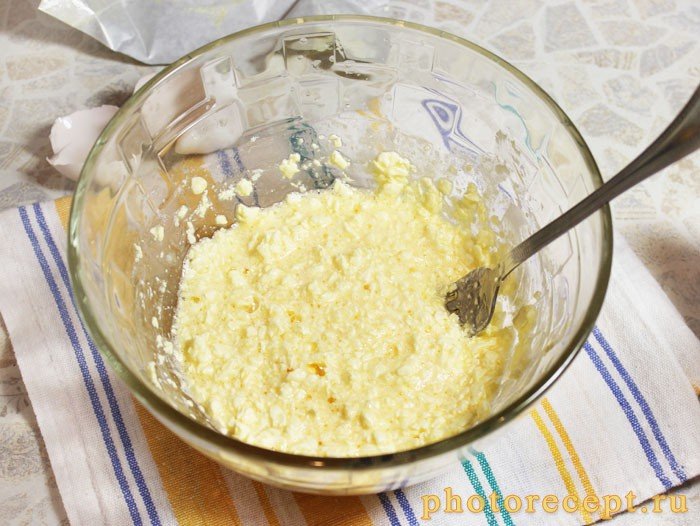 Фото рецепта - Миндальное печенье с дольками лимона - шаг 2