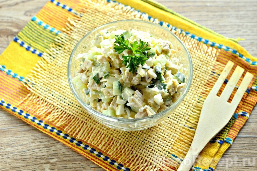 Фото рецепта - Салат с курицей и рисом - шаг 9