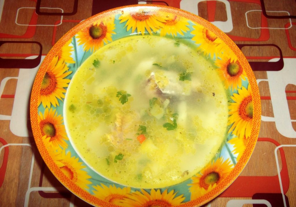 Рыбный суп из консервированной сардины