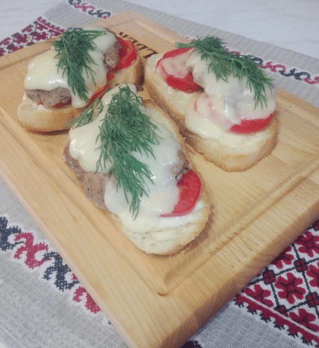Горячие бутерброды со свининой