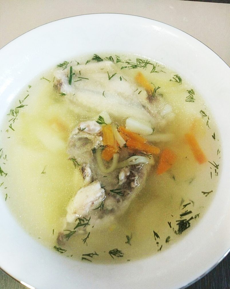 Суп куриный с лапшой