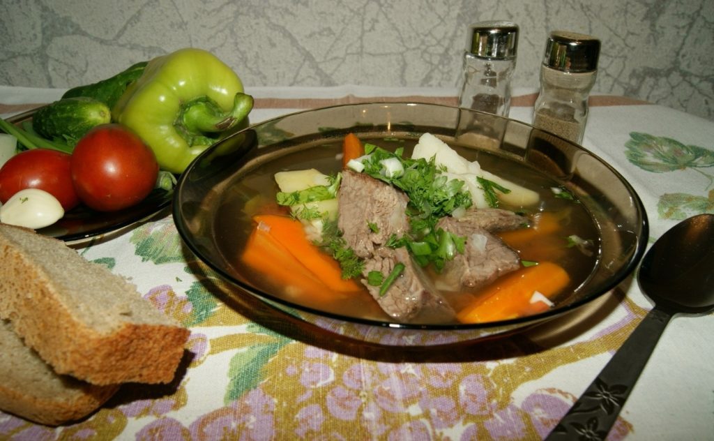 Шурпа из говядины с картофелем