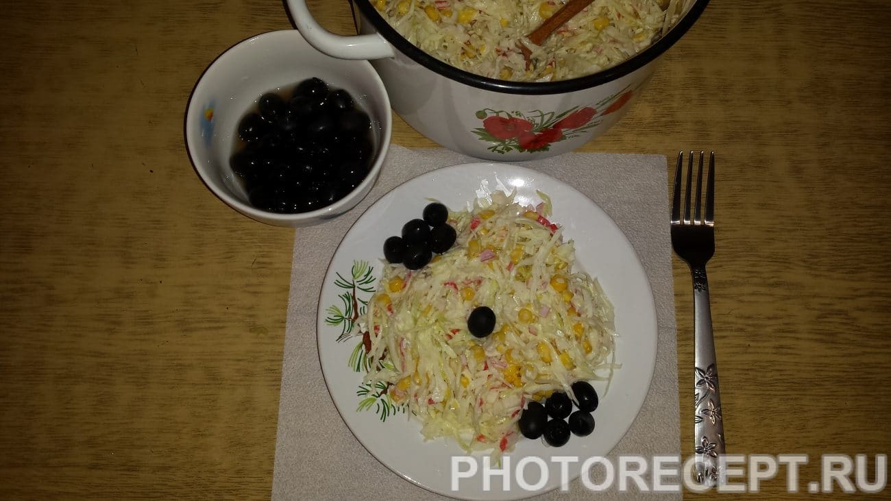 Салат с кукурузой и грибами