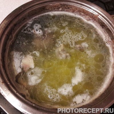 Фото рецепта - Классический горячий свекольник с мясом - шаг 6