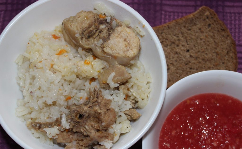 Рис с мясом кролика