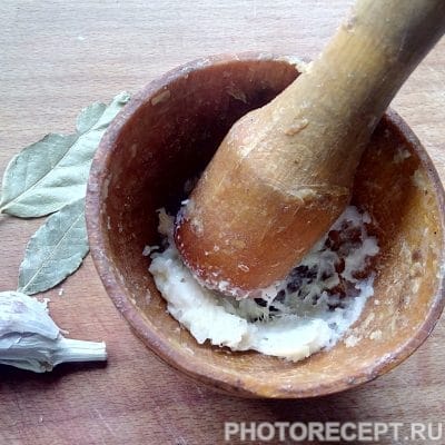 Фото рецепта - Украинский борщ с пампушками - шаг 6