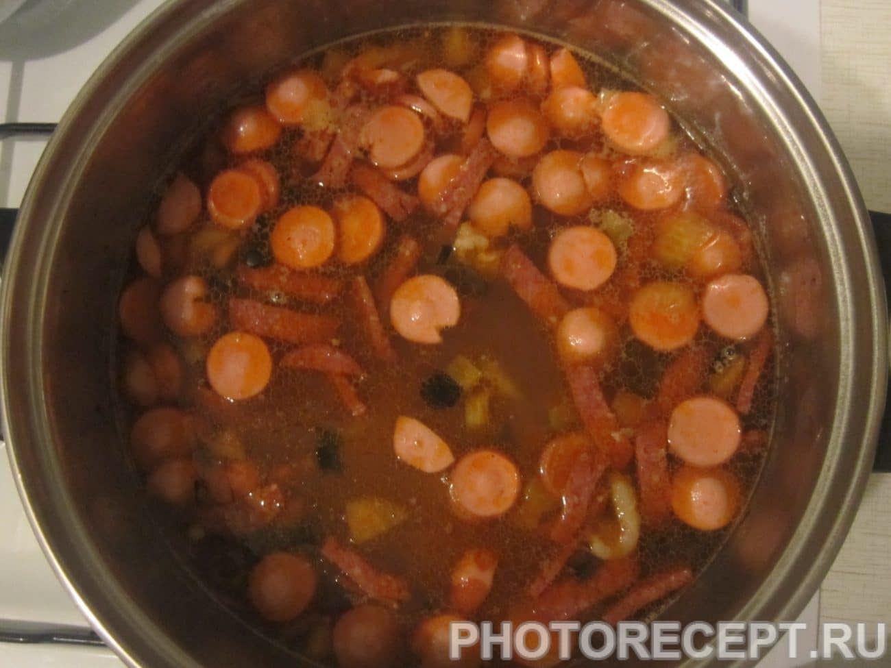 Солянка сборная с колбасой