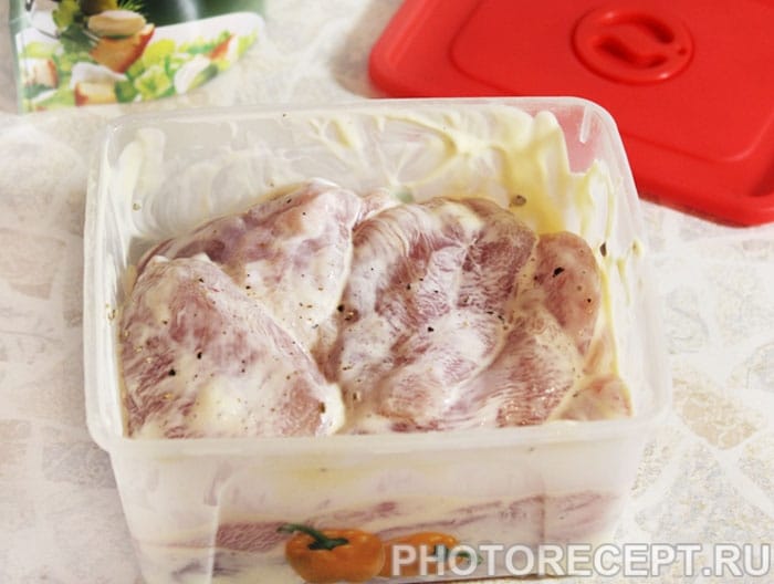 Фото рецепта - Медальоны из индейки с соусом из ананасов - шаг 2