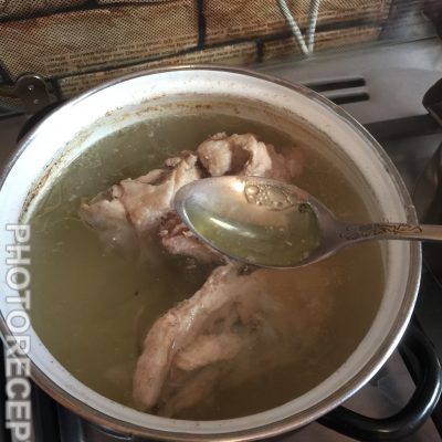 Фото рецепта - Сырный суп на курином бульоне - шаг 1