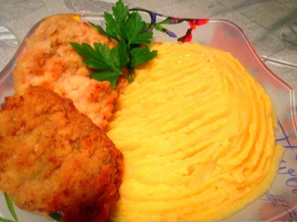 Кукурузная каша на молоке