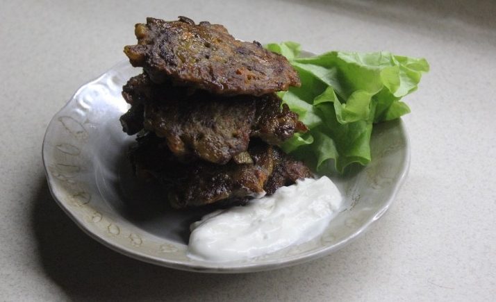 Печеночные котлеты с морковью
