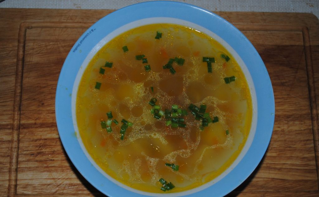 Куриный суп с картофелем и вермишелью
