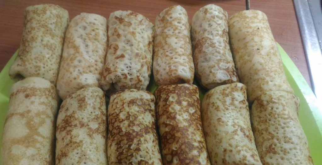 Блинчики ажурные фаршированные мясной начинкой