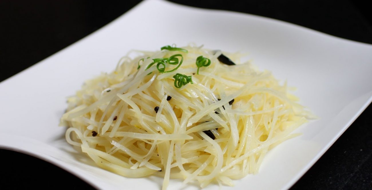 Острый корейский салат из картофеля