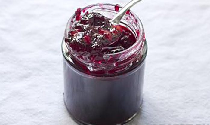 Вишневое варенье с орехами